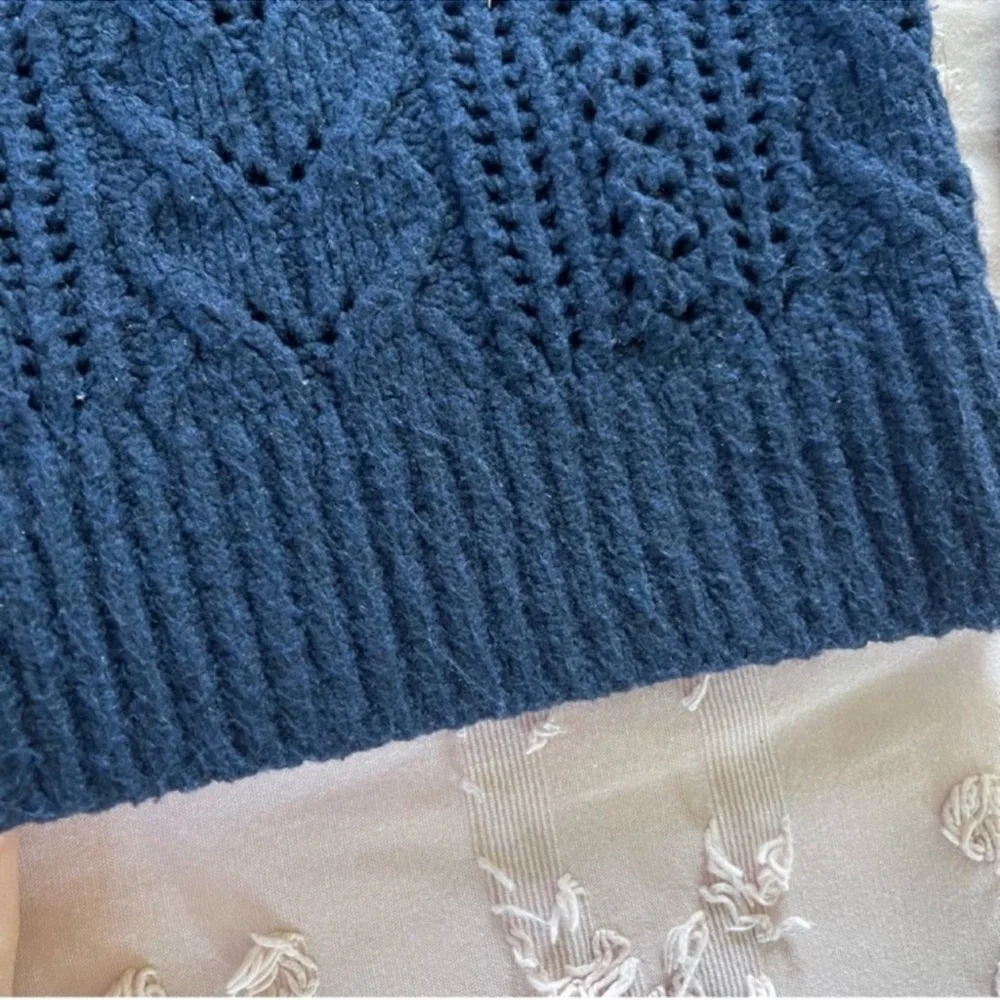 Hollister Cardigan - Picture 5 of 11